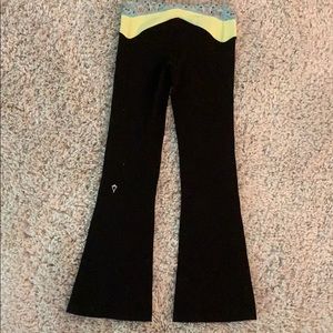 Ivivva black yoga pants size 6